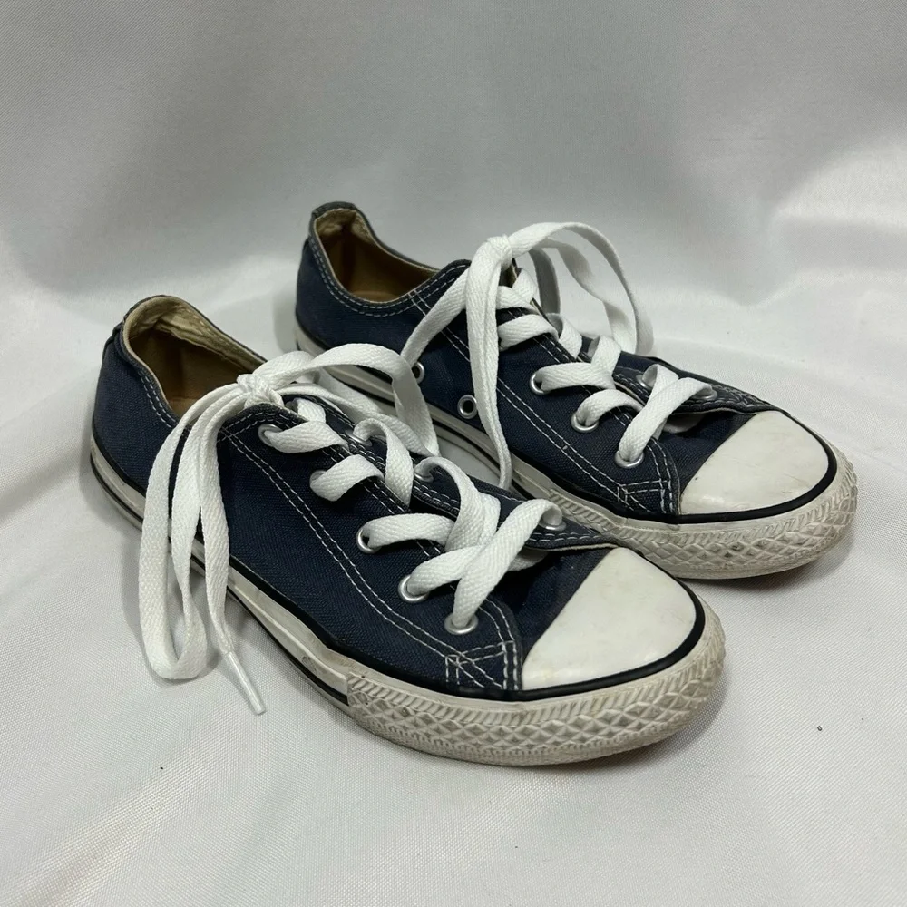 Converse | All Star Sneakers Navy Blue White Low Top Lace Up Unisex Kids Size 3